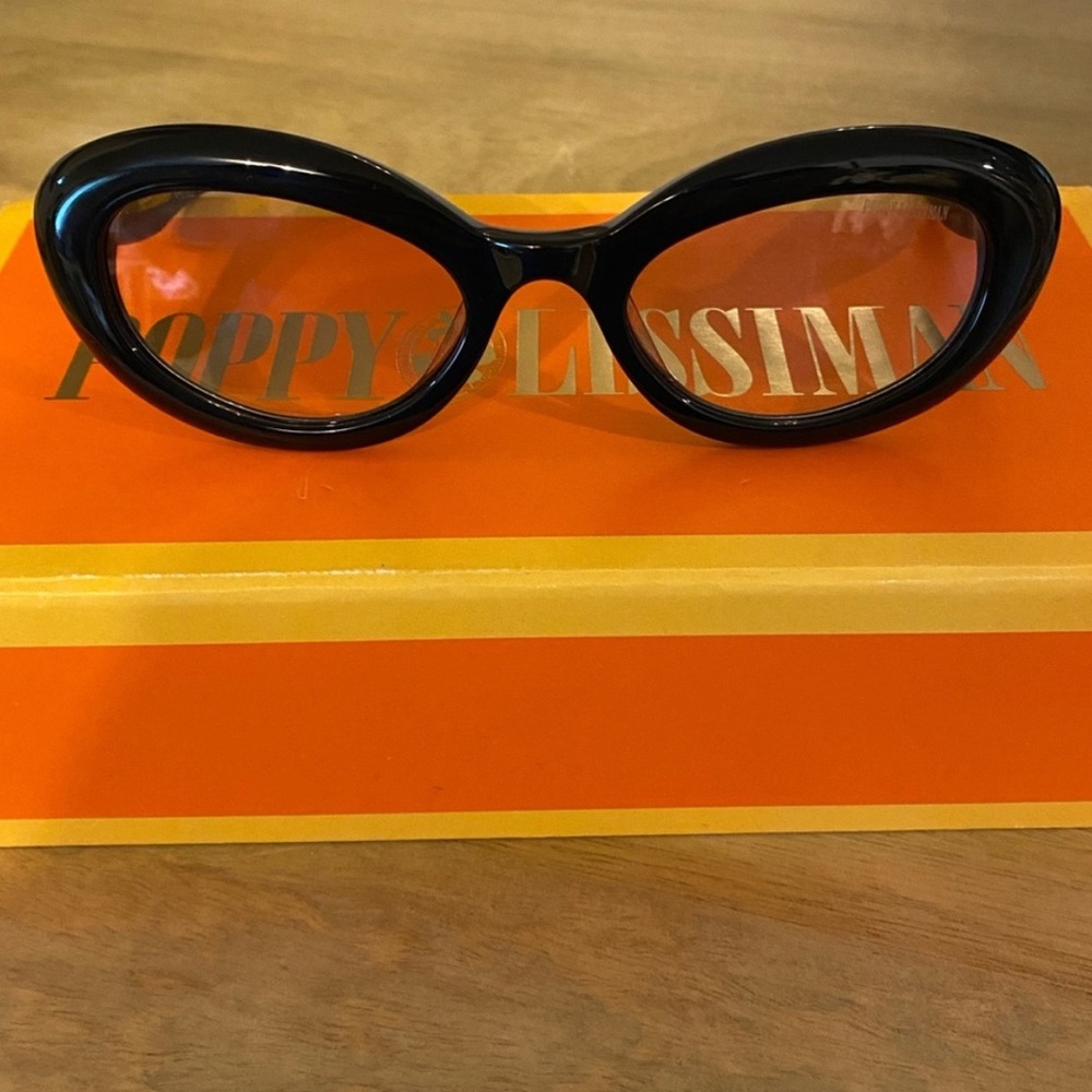 SOLD!!!NEW🧡Poppy & Lissiman Black glasses.